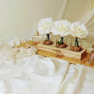 Meet your Posher, Elvia and Jenny